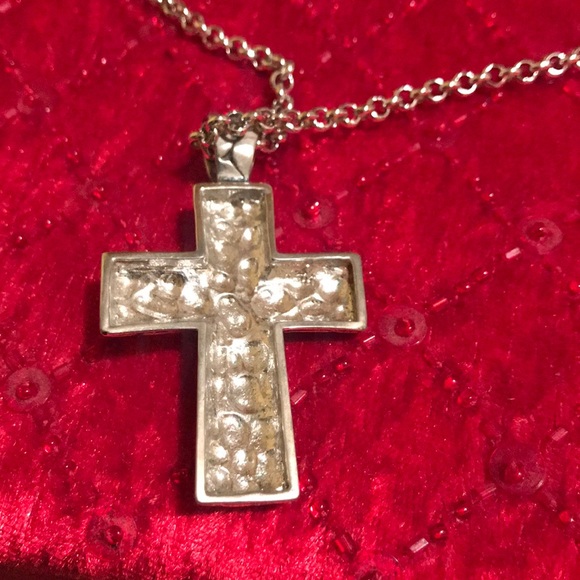 Cross with chain - Picture 4 of 4